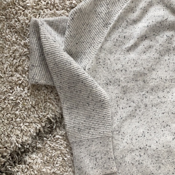 Athleta cashmere sweater. In like new condition… - Picture 3 of 6